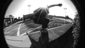 Images extraites de la vidéo Archives Milano